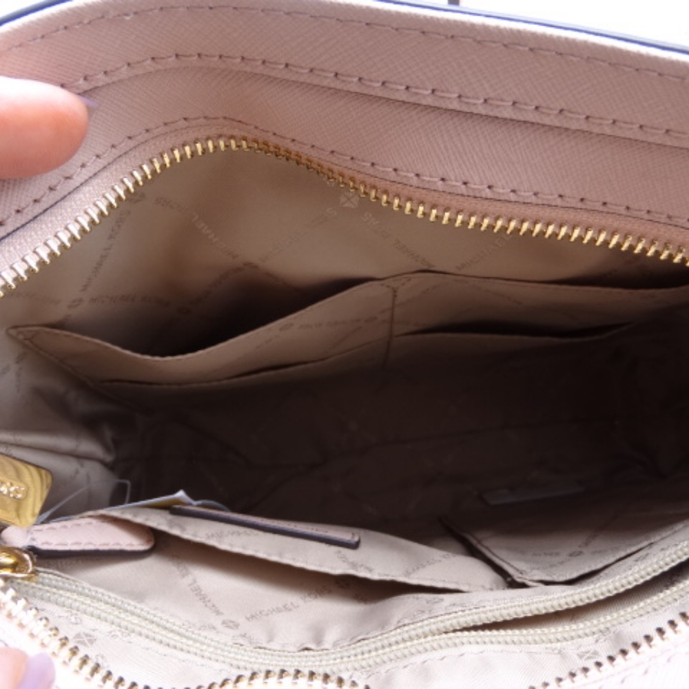 Michael Kors Ballet Crossbody/Shoulder  Bag - Picture 4 of 6